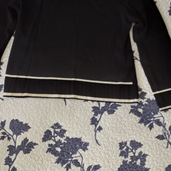 Infinity Women's Top - Picture 4 of 11